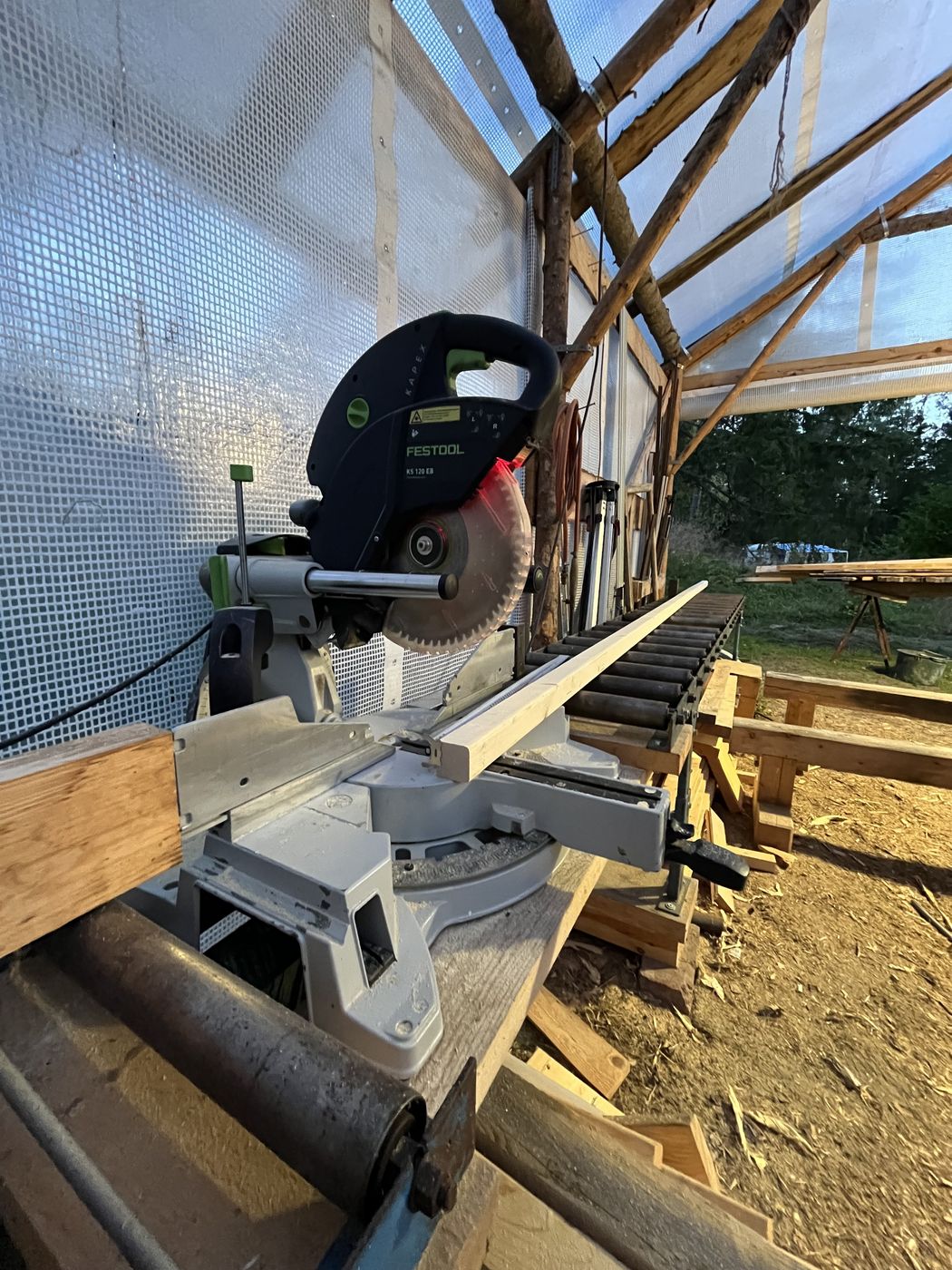 Saw setup for beam cuts